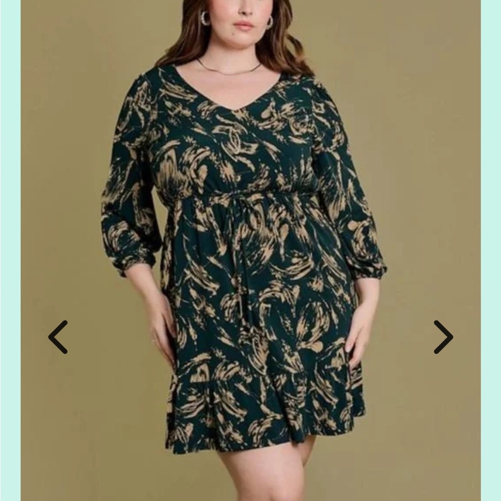 Elegant Green and Tan drawstring mini  Dress size 2X 🌺🌹🌸 BG 08